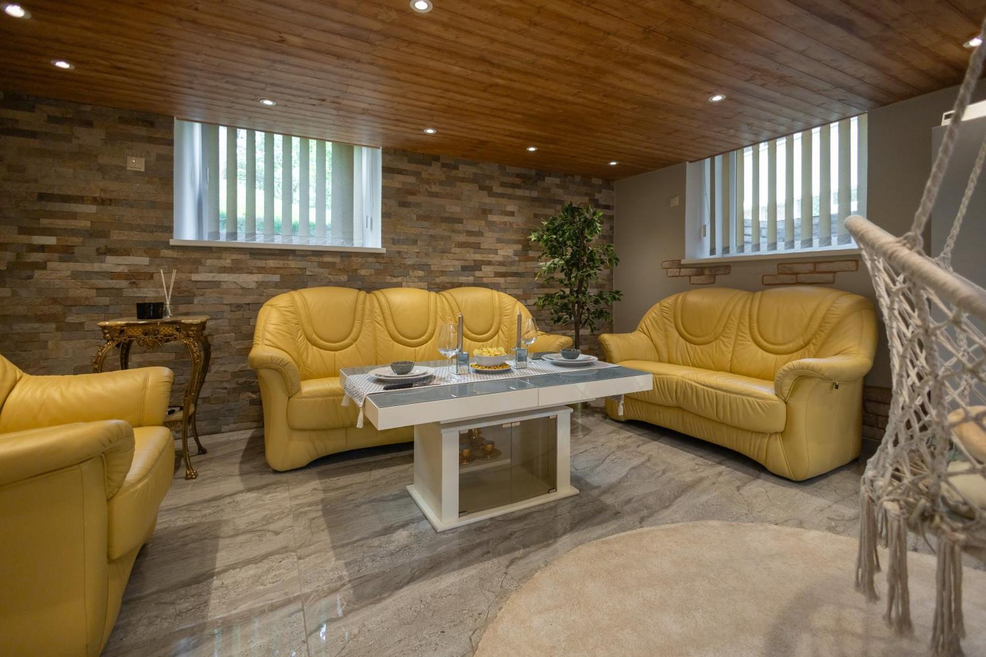Raugyklos Apartamentai Vilnius Bagian luar foto